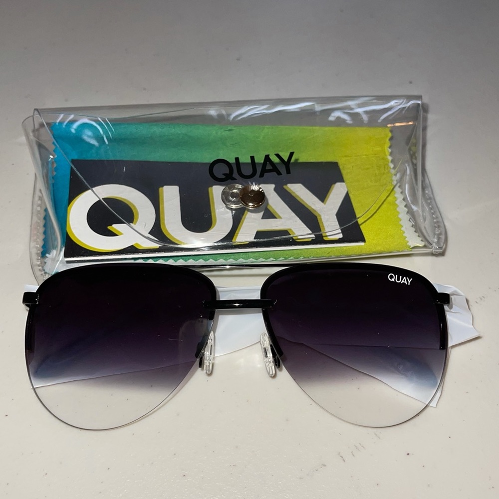 NWT quay australia the playa sunglasses black fade
